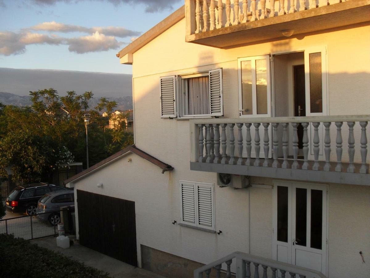 Apartment Zdenka Povljana Bagian luar foto