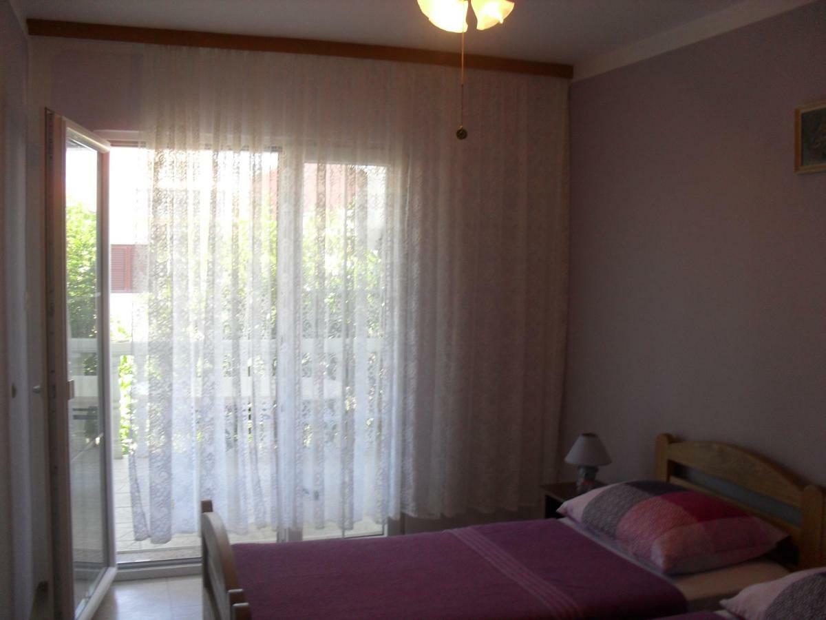 Apartment Zdenka Povljana Bagian luar foto